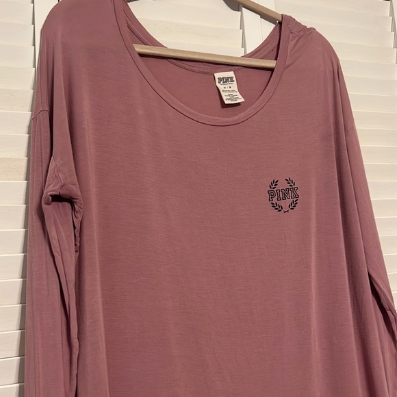 Pink Victoria’s Secret long sleeve super soft ! - Picture 2 of 3